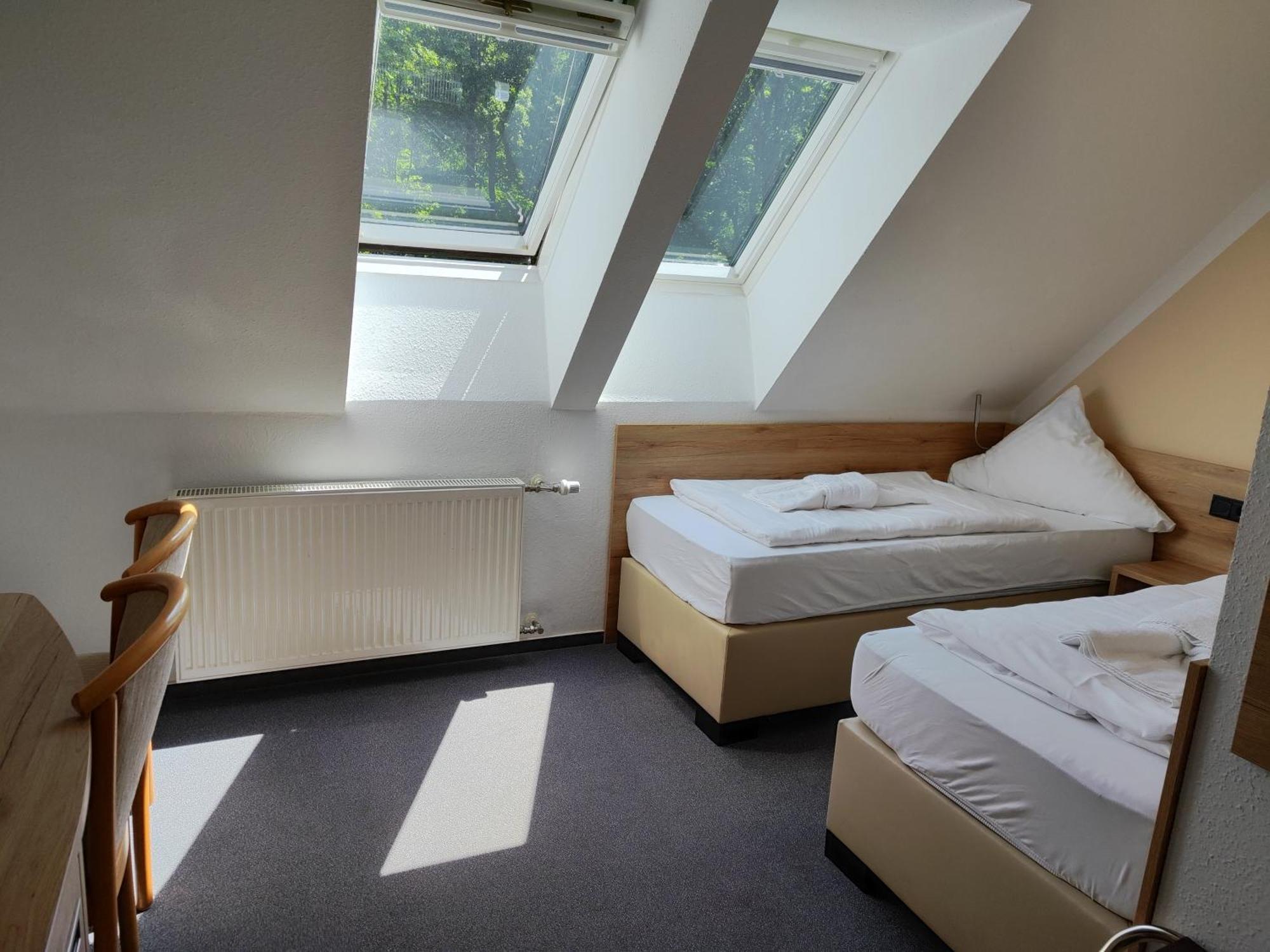 Hotel Harzresidenz Thale Rum bild